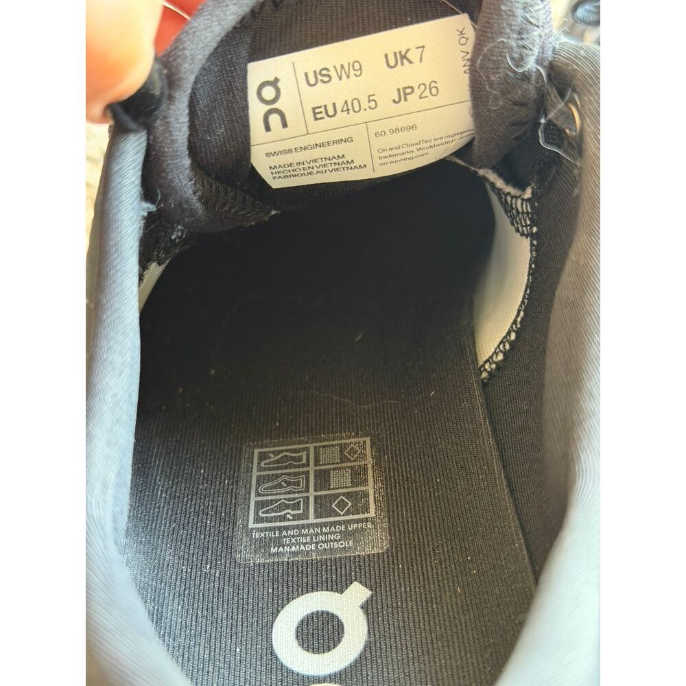 On Cloud X 3 Women’s Running Sneakers Size 9 Black Training Shoes - Picture 6 of 7